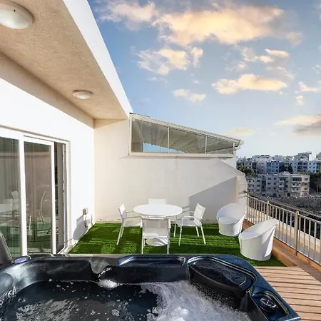 Vp72- Modern Penthouse With Jacuzzi And Open Views Appartement *
